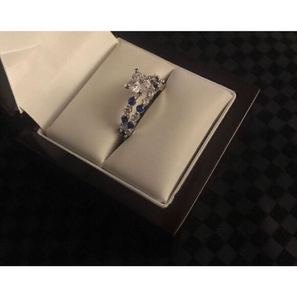 NEW~2.5 Ct. Blue & White Lab Created Sapphire Wedding/Bridal Ring Set Sz 8 - Picture 2 of 5